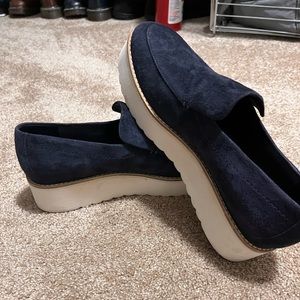 Vince blue velvet platform slides
